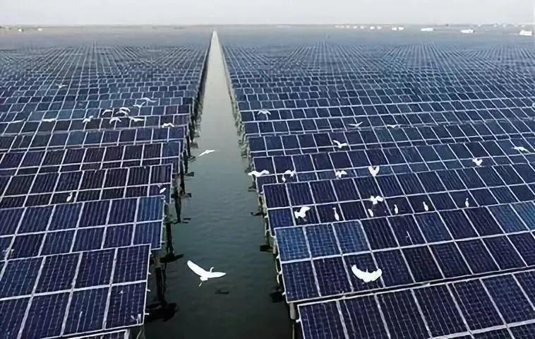 中國十三省最大光伏電站在這里！欽州康熙嶺的光伏電站能排上號了嗎？